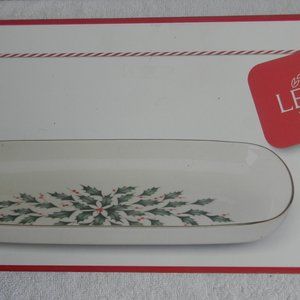 Lenox Holiday Bread Tray